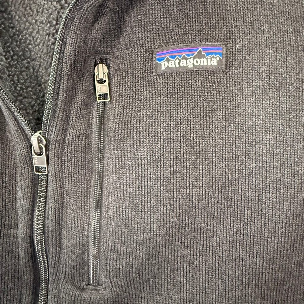 Patagonia Mens XL Better Sweater Fleece Vest Black Full Zip Emb. Logo on Back - Picture 2 of 8